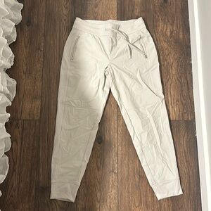 Athleta Trekkie jogger